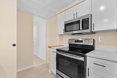 Villa ou maison à vendre à Holiday, Floride: 2 chambres, 127.37 m2 № 2316680 - photo 14