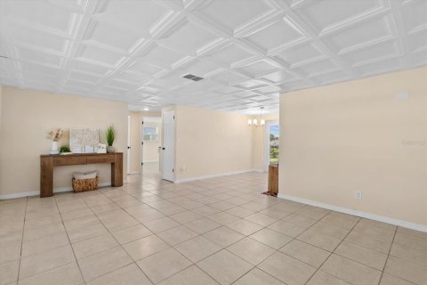 Villa ou maison à vendre à Holiday, Floride: 2 chambres, 127.37 m2 № 2316680 - photo 9