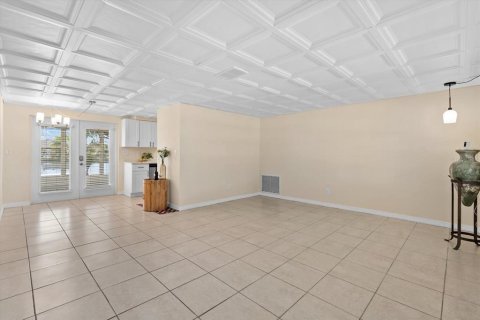 Villa ou maison à vendre à Holiday, Floride: 2 chambres, 127.37 m2 № 2316680 - photo 8