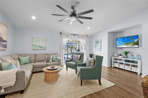 House in Cape Coral, Florida 3 bedrooms, 151.8 sq.m. № 1649904 - photo 26
