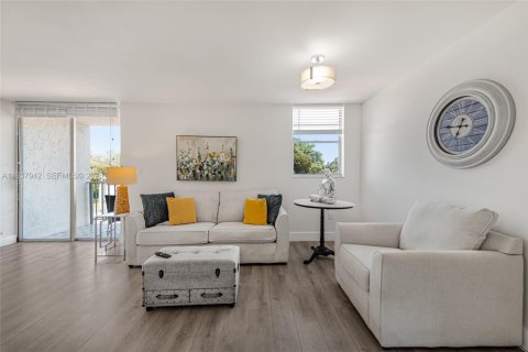 Copropriété à louer à Miami Beach, Floride: 1 chambre, 72.93 m2 № 1995915 - photo 6