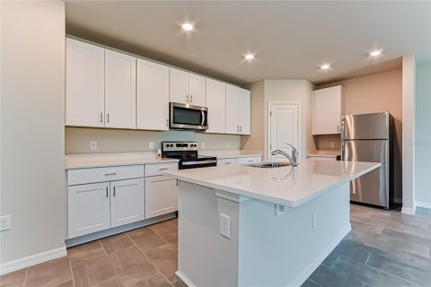 Casa en alquiler en Auburndale, Florida, 4 dormitorios, 170.94 m2 № 1906834 - foto 5