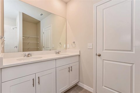 Casa en alquiler en Auburndale, Florida, 4 dormitorios, 170.94 m2 № 1906834 - foto 9