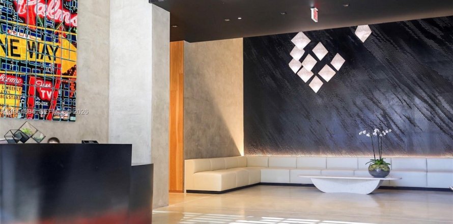 Condominio en Miami, Florida, 2 dormitorios  № 2026053