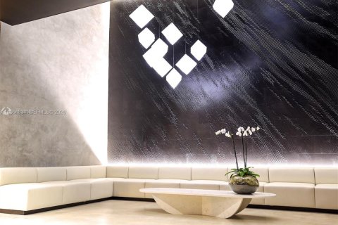 Condominio en alquiler en Miami, Florida, 2 dormitorios, 90.77 m2 № 2026053 - foto 10