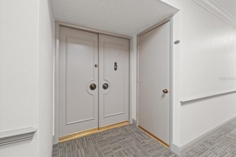 Condo in Clearwater, Florida, 3 bedrooms  № 2143985 - photo 2