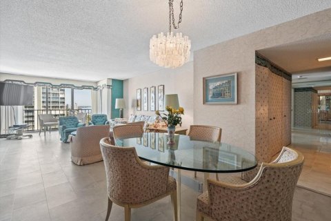 Condo in Clearwater, Florida, 3 bedrooms  № 2143985 - photo 14