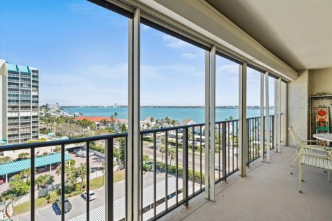 Condo in Clearwater, Florida, 3 bedrooms  № 2143985 - photo 22