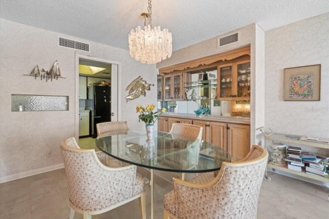 Condo in Clearwater, Florida, 3 bedrooms  № 2143985 - photo 12