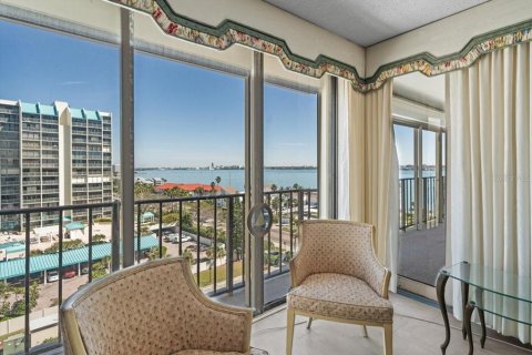 Condo in Clearwater, Florida, 3 bedrooms  № 2143985 - photo 21