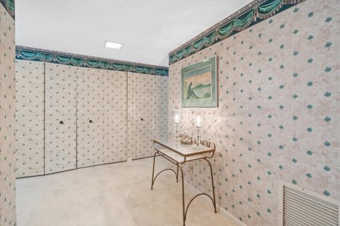 Condo in Clearwater, Florida, 3 bedrooms  № 2143985 - photo 11