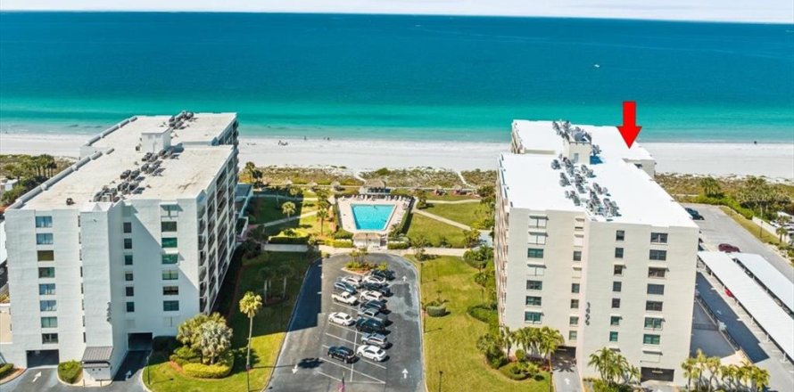 Condo in Clearwater, Florida, 3 bedrooms  № 2143985