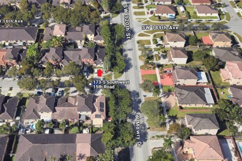 Townhouse in Homestead, Florida 3 bedrooms, 110.46 sq.m. № 1707392 - photo 4