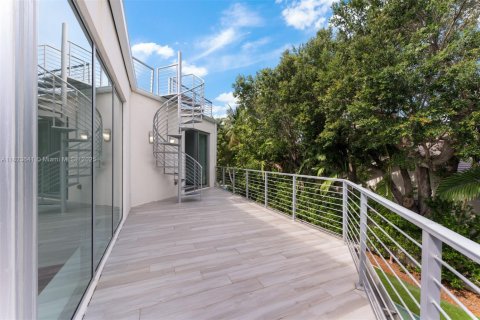 House in Pinecrest, Florida 6 bedrooms, 547.57 sq.m. № 1788562 - photo 28