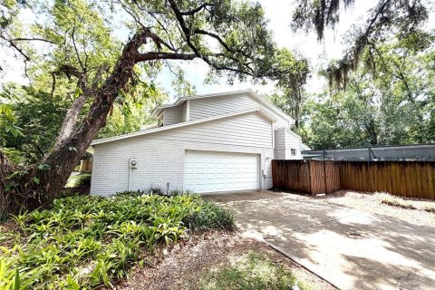 Villa ou maison à vendre à Lutz, Floride: 4 chambres, 231.61 m2 № 2104946 - photo 2