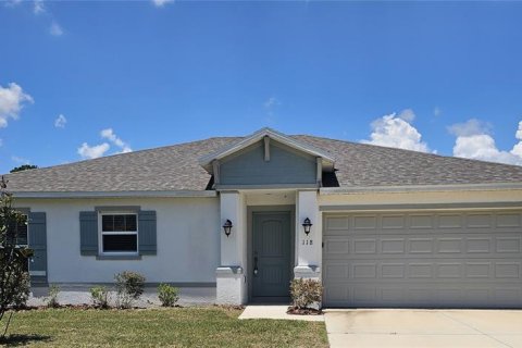 House in Palm Coast, Florida 3 bedrooms, 139.35 sq.m. № 1918844 - photo 1