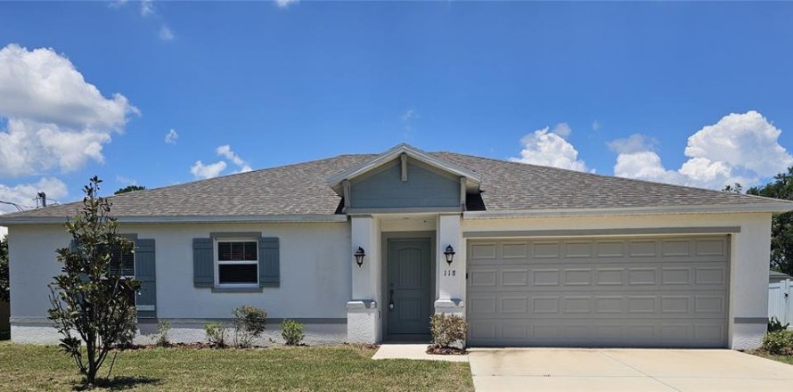 Casa en Palm Coast, Florida 3 dormitorios, 139.35 m2 № 1918844