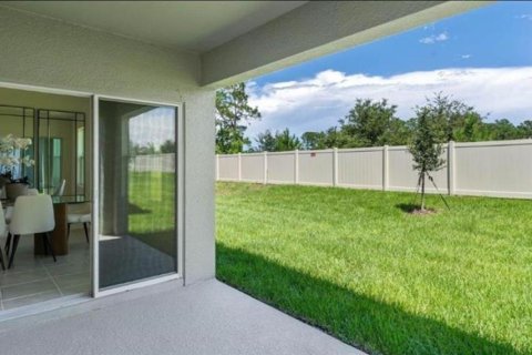 House in Davenport, Florida 3 bedrooms, 155.33 sq.m. № 1904521 - photo 2