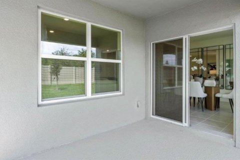 House in Davenport, Florida 3 bedrooms, 155.33 sq.m. № 1904521 - photo 3