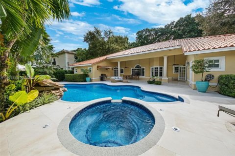Villa ou maison à louer à Coral Gables, Floride: 5 chambres, 319.77 m2 № 1988532 - photo 24