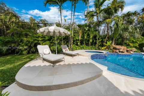 Villa ou maison à louer à Coral Gables, Floride: 5 chambres, 319.77 m2 № 1988532 - photo 26