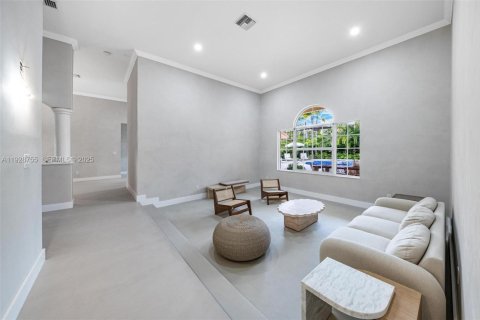 Villa ou maison à louer à Coral Gables, Floride: 5 chambres, 319.77 m2 № 1988532 - photo 5