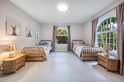 Villa ou maison à louer à Coral Gables, Floride: 5 chambres, 319.77 m2 № 1988532 - photo 16