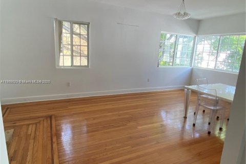 Copropriété à louer à Miami Beach, Floride: 2 chambres, 66.89 m2 № 2016344 - photo 4