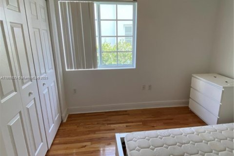 Copropriété à louer à Miami Beach, Floride: 2 chambres, 66.89 m2 № 2016344 - photo 9