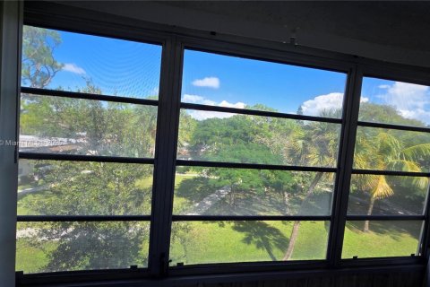 Condominio en venta en Deerfield Beach, Florida, 2 dormitorios, 84.26 m2 № 2076912 - foto 5