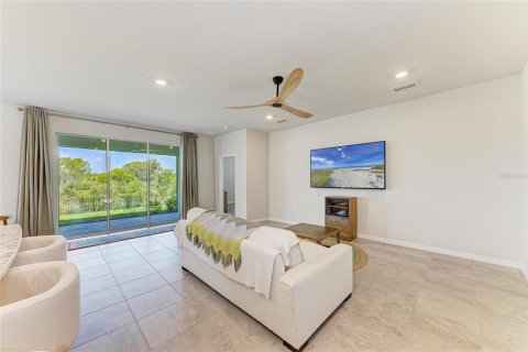 House in Bradenton, Florida 4 bedrooms, 189.99 sq.m. № 1732830 - photo 14