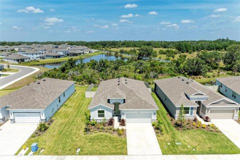 House in Bradenton, Florida 4 bedrooms, 189.99 sq.m. № 1732830 - photo 4