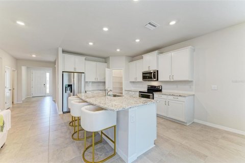 House in Bradenton, Florida 4 bedrooms, 189.99 sq.m. № 1732830 - photo 18