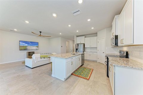 House in Bradenton, Florida 4 bedrooms, 189.99 sq.m. № 1732830 - photo 20