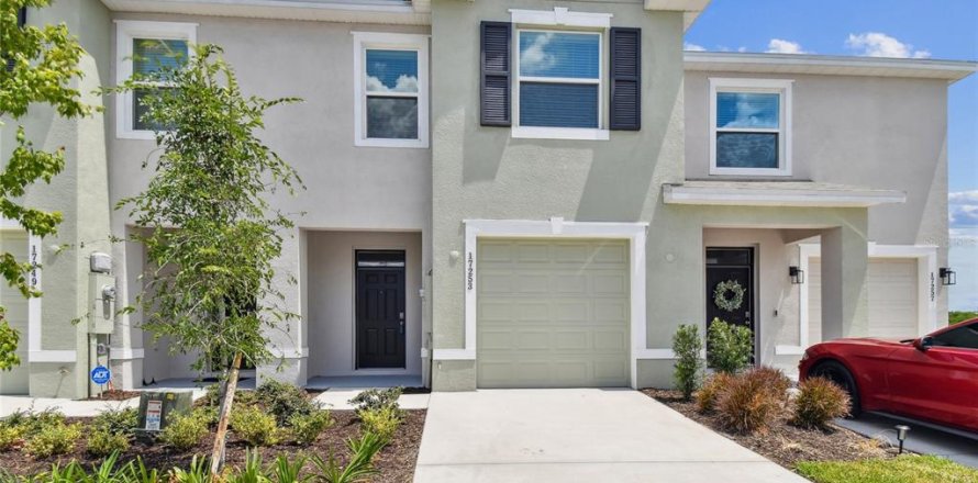 Touwnhouse à Land O' Lakes, Floride 3 chambres, 155.43 m2 № 2387319