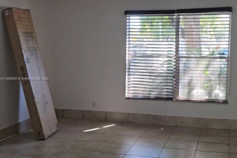 Купить кондоминиум в Норт-Лодердейл, Флорида 2 спальни, 102.38м2, № 2022743 - фото 9