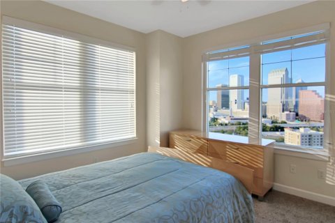 Condo in Tampa, Florida, 2 bedrooms  № 1815791 - photo 14