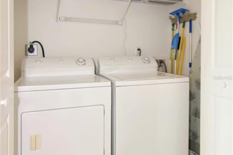 Condo in Tampa, Florida, 2 bedrooms  № 1815791 - photo 17