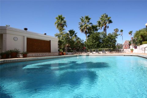 Condo in Tampa, Florida, 2 bedrooms  № 1815791 - photo 22