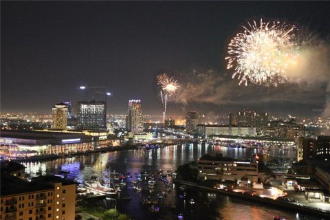 Condo in Tampa, Florida, 2 bedrooms  № 1815791 - photo 3