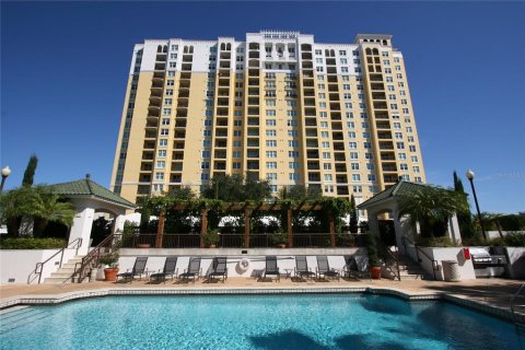 Condo in Tampa, Florida, 2 bedrooms  № 1815791 - photo 21