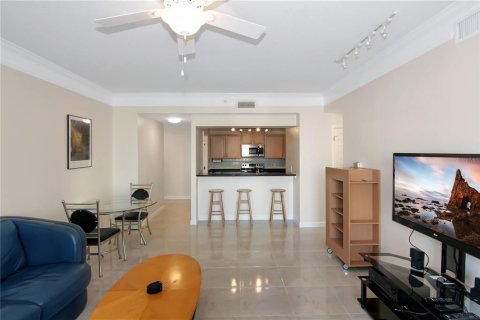 Condo in Tampa, Florida, 2 bedrooms  № 1815791 - photo 5