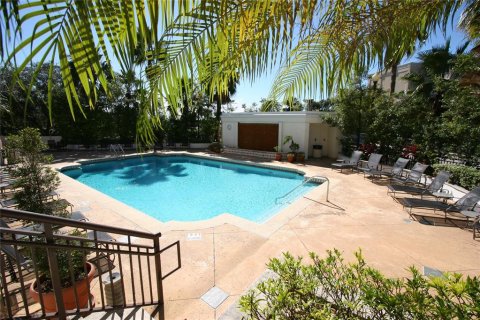 Condo in Tampa, Florida, 2 bedrooms  № 1815791 - photo 24