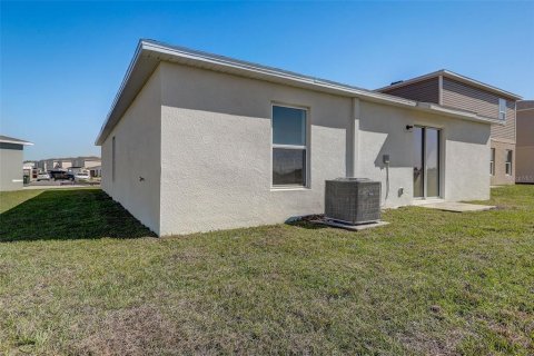 Villa ou maison à vendre à Lehigh Acres, Floride: 3 chambres, 117.34 m2 № 2408191 - photo 29