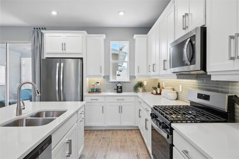 Adosado en venta en Celebration, Florida, 3 dormitorios, 153.38 m2 № 2202656 - foto 5