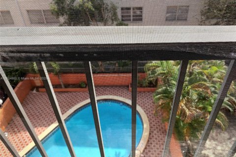 Condominio en venta en North Miami, Florida, 1 dormitorio, 76.18 m2 № 1790537 - foto 19