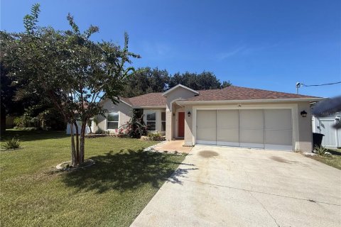 House in Palm Coast, Florida 4 bedrooms, 160.72 sq.m. № 2376633