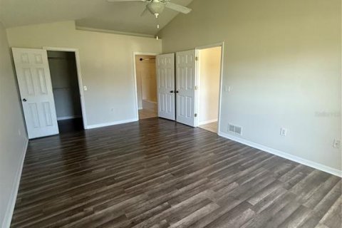 House in Palm Coast, Florida 4 bedrooms, 160.72 sq.m. № 2376633 - photo 5