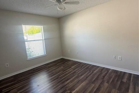 House in Palm Coast, Florida 4 bedrooms, 160.72 sq.m. № 2376633 - photo 19