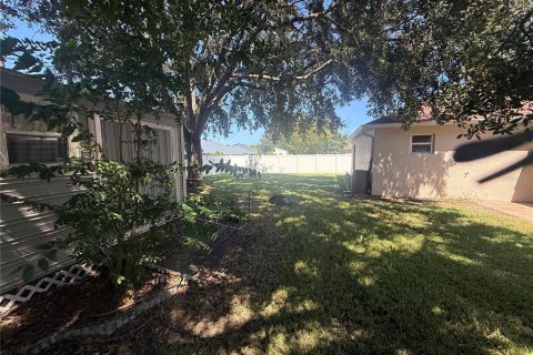 House in Palm Coast, Florida 4 bedrooms, 160.72 sq.m. № 2376633 - photo 24